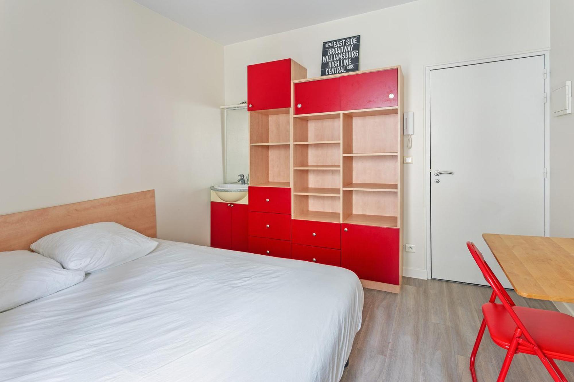 Centre-ville Avec Espaces Partages - Accessibles Et Abordables Apartment